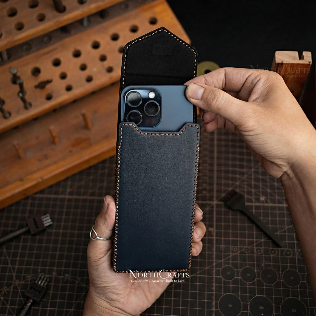 Full-Grain Leather Phone Holster with Belt Loop for Men (iPhone 17, 16, 15 & 14 Series) – Personalized Handmade – NorthCrafts | NorthCrafts