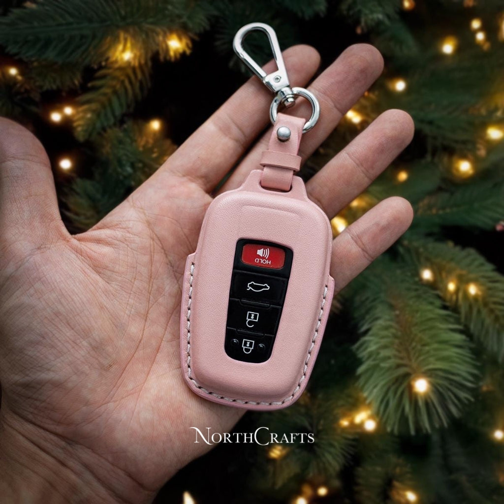 Handcrafted Leather Key Cover for 2020–2024 RAV4, Camry, Corolla, Avalon, C-HR, Prius, GT86 & Highlander – NorthCrafts