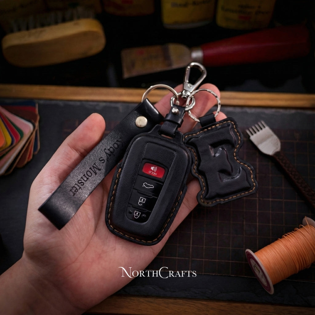 Handcrafted Leather Key Cover for 2020–2024 RAV4, Camry, Corolla, Avalon, C-HR, Prius, GT86 & Highlander – NorthCrafts