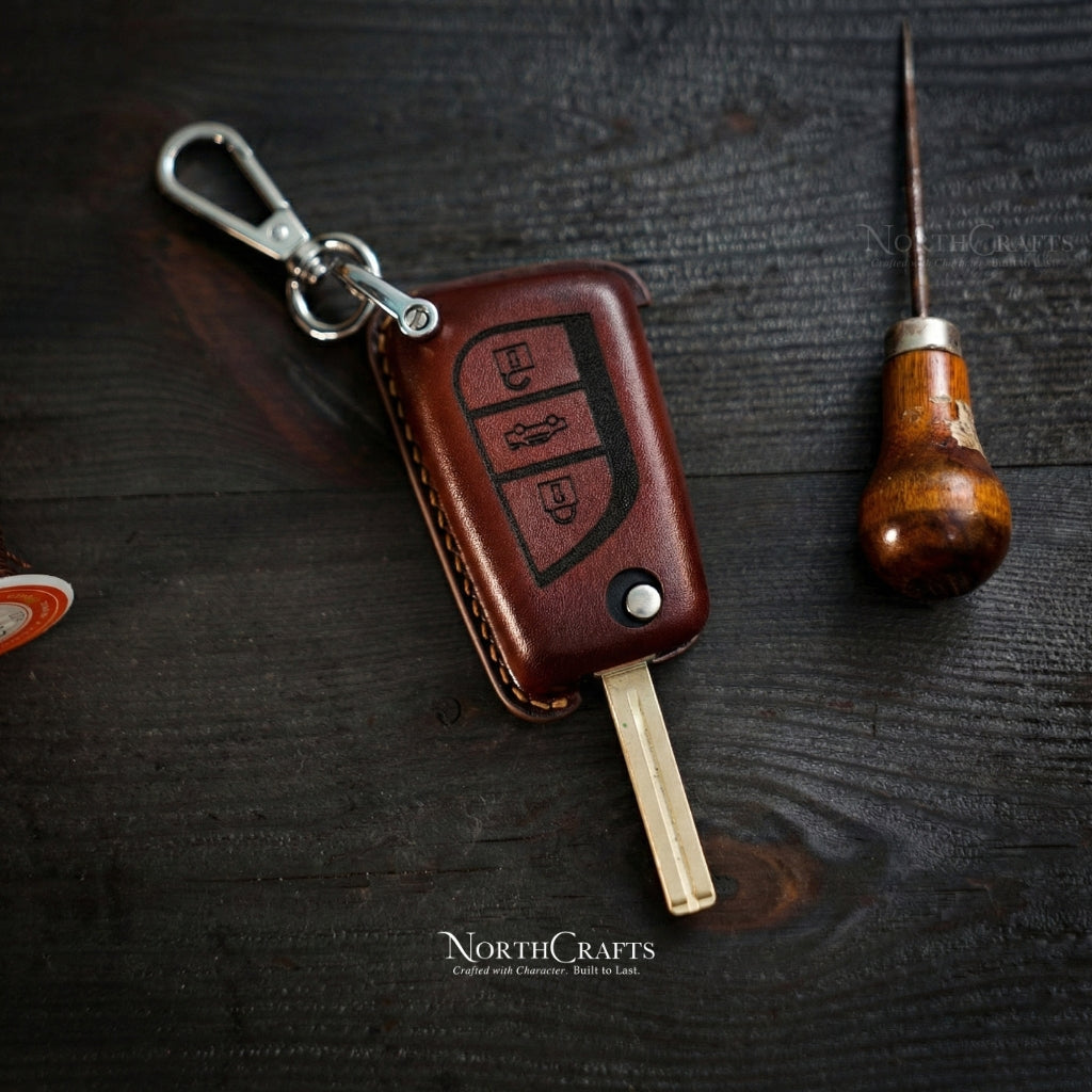 Leather Key Fob Cover for Toyota Land Cruiser, Mirai, RAV4 Prime, Sienna Hybrid & Venza Hybrid – Personalized Handmade – NorthCrafts | NorthCrafts