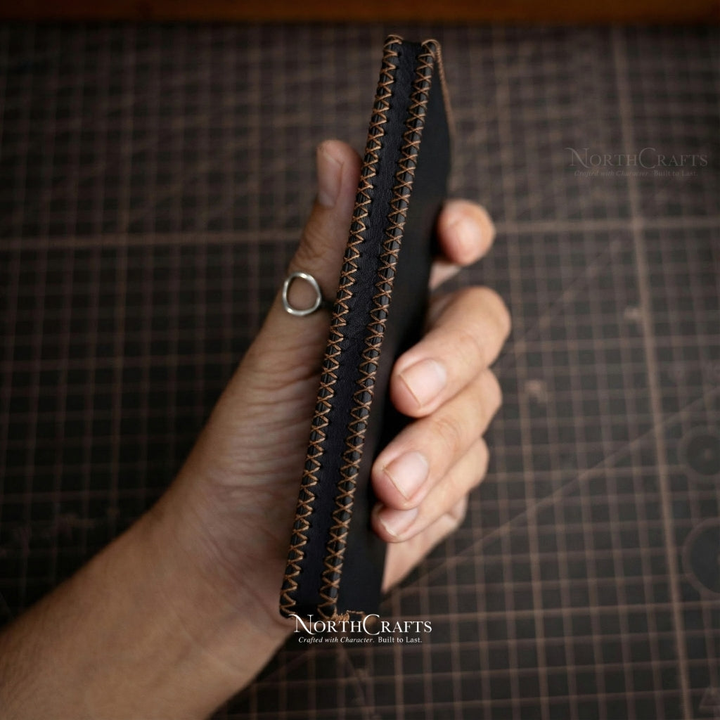 Black Full-Grain Leather Phone Sleeve for iPhone 17, 16, 15 & 14 Series – Personalized Handmade – NorthCrafts | NorthCrafts