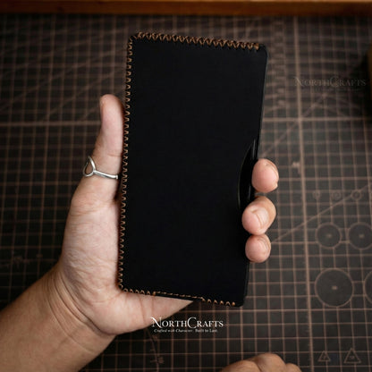 Black Full-Grain Leather Phone Sleeve for iPhone 17, 16, 15 & 14 Series – Personalized Handmade – NorthCrafts | NorthCrafts