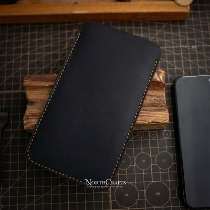 Black Full-Grain Leather Phone Sleeve for Samsung Galaxy Z, S, A & M Series – Personalized Handmade – NorthCrafts | NorthCrafts