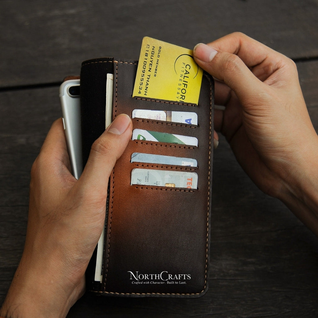 Brown Long Leather Wallet with Phone Holder for Men – Personalized Handmade – NorthCrafts | NorthCrafts