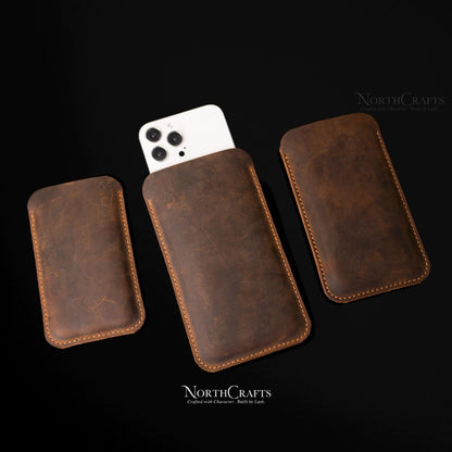 Crazy Horse Leather Phone Pouch for iPhone 17, 16, 15 & 14 Series – Personalized Handmade – NorthCrafts | NorthCrafts