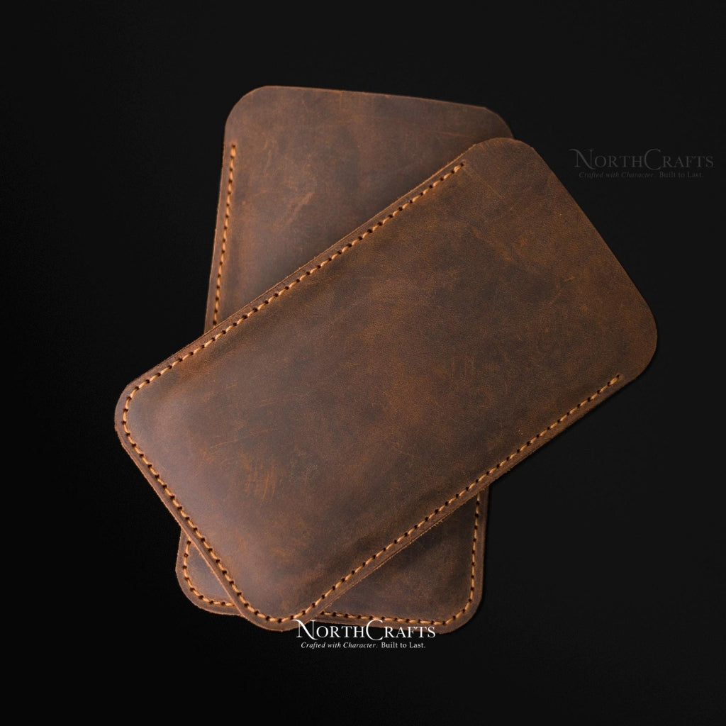 Crazy Horse Leather Phone Pouch for iPhone 17, 16, 15 & 14 Series – Personalized Handmade – NorthCrafts | NorthCrafts