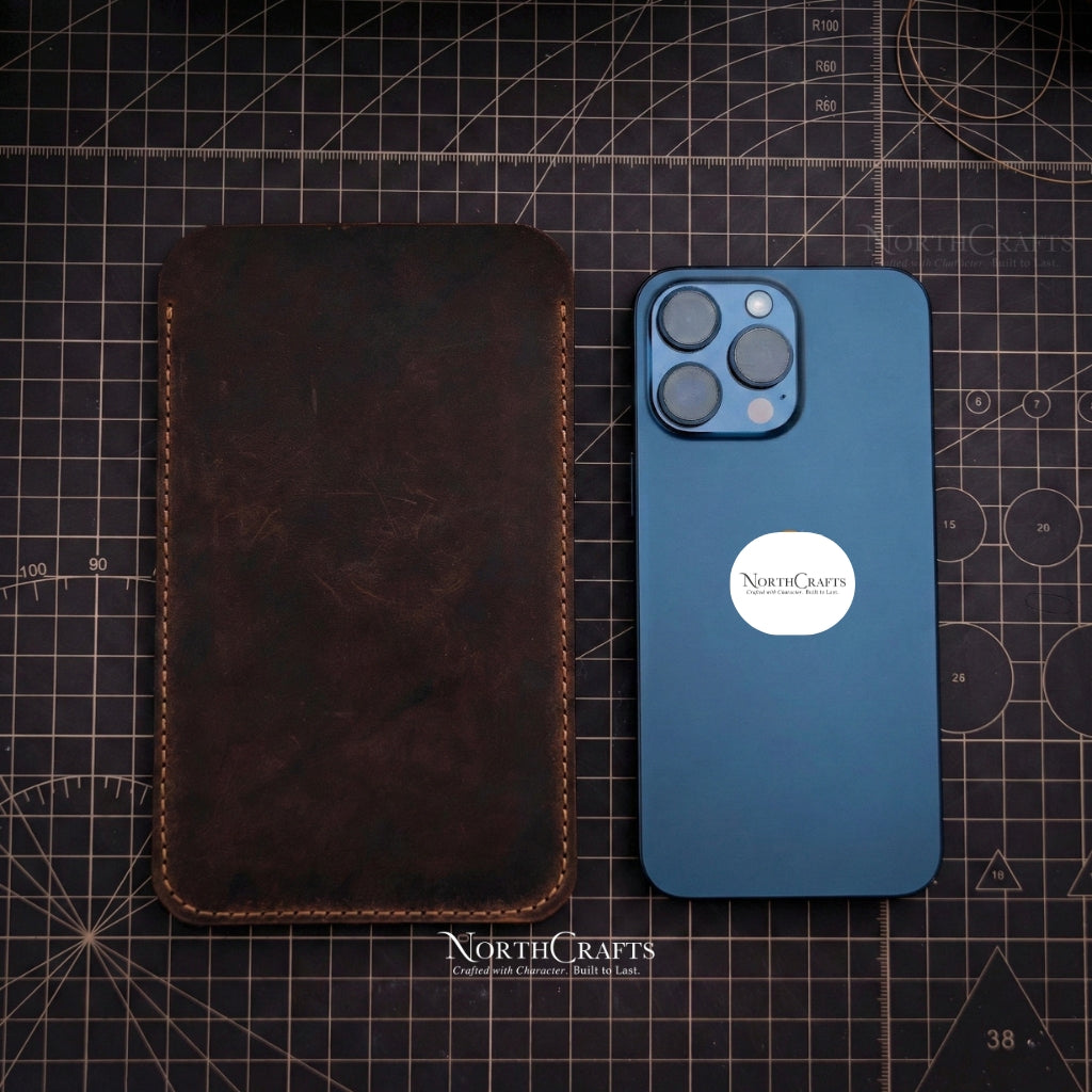 Crazy Horse Leather Phone Pouch for iPhone 17, 16, 15 & 14 Series – Personalized Handmade – NorthCrafts | NorthCrafts