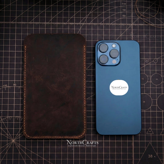 Crazy Horse Leather Phone Pouch for iPhone 17, 16, 15 & 14 Series – Personalized Handmade – NorthCrafts | NorthCrafts