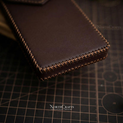 Full-Grain Leather Phone Holster with Belt Loop for iPhone 17, 16, 15 & 14 Series – Personalized Handmade – NorthCrafts | NorthCrafts