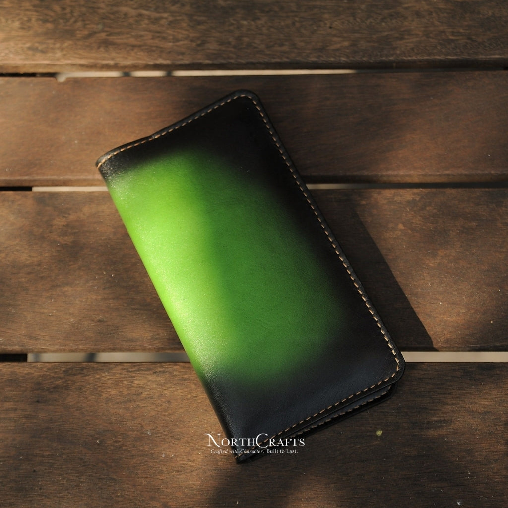 Green Long Leather Wallet with Phone Holder for Men – Personalized Handmade – NorthCrafts | NorthCrafts