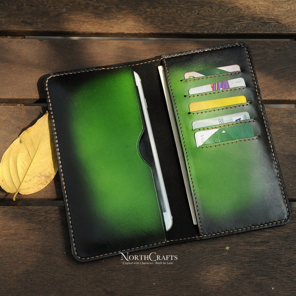 Green Long Leather Wallet with Phone Holder for Men – Personalized Handmade – NorthCrafts | NorthCrafts