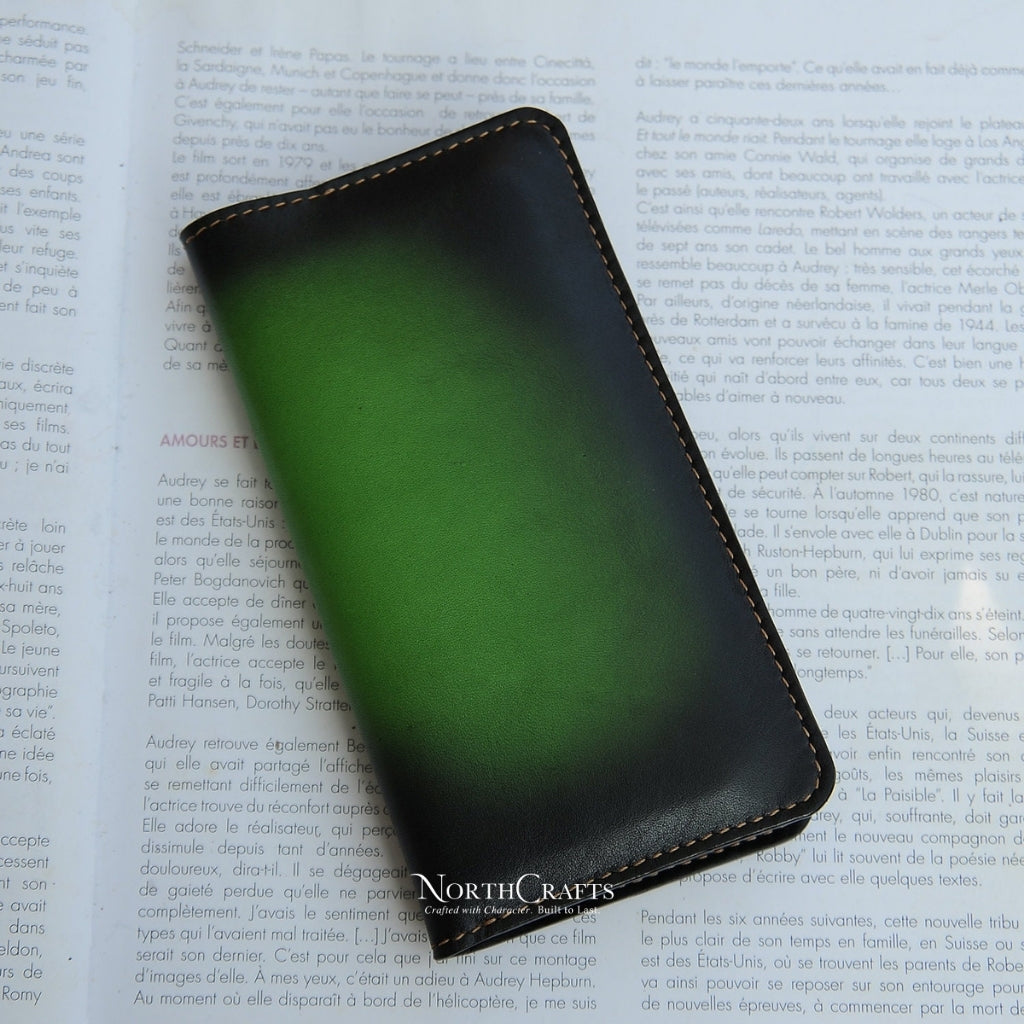 Green Long Leather Wallet with Phone Holder for Men – Personalized Handmade – NorthCrafts | NorthCrafts