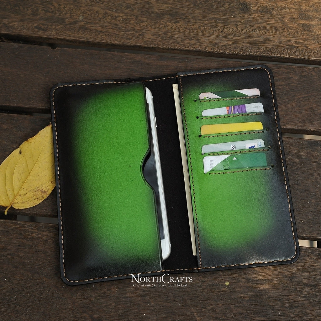 Green Long Leather Wallet with Phone Holder for Men – Personalized Handmade – NorthCrafts | NorthCrafts