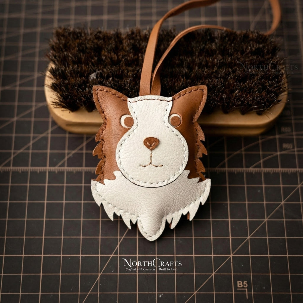 Leather Border Collie Bag Charm for Women – Personalized Handmade – NorthCrafts | NorthCrafts