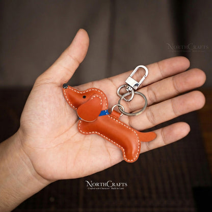 Leather Dachshund Bag Charm – Personalized Handmade – NorthCrafts | NorthCrafts