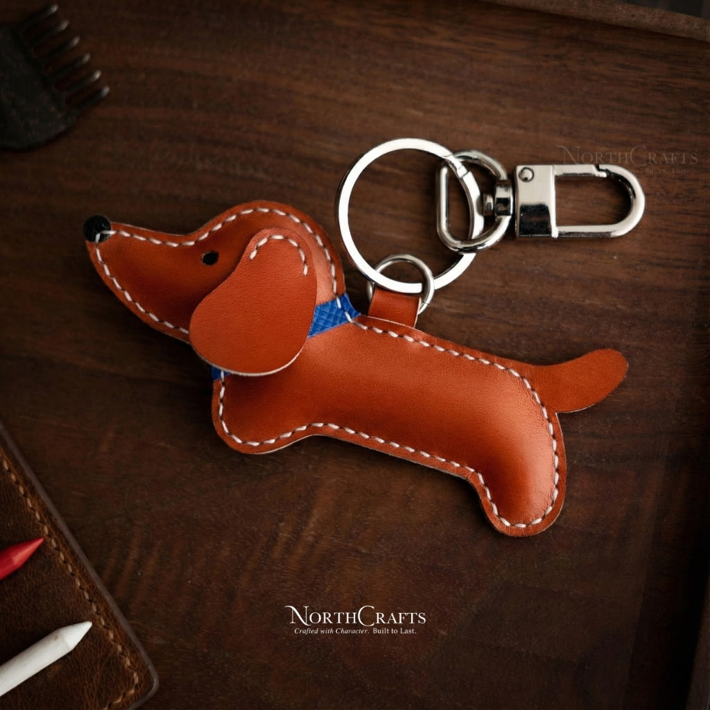 Leather Dachshund Bag Charm – Personalized Handmade – NorthCrafts | NorthCrafts