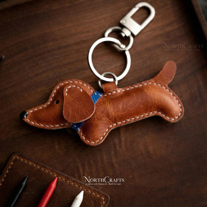 Leather Dachshund Bag Charm – Personalized Handmade – NorthCrafts | NorthCrafts