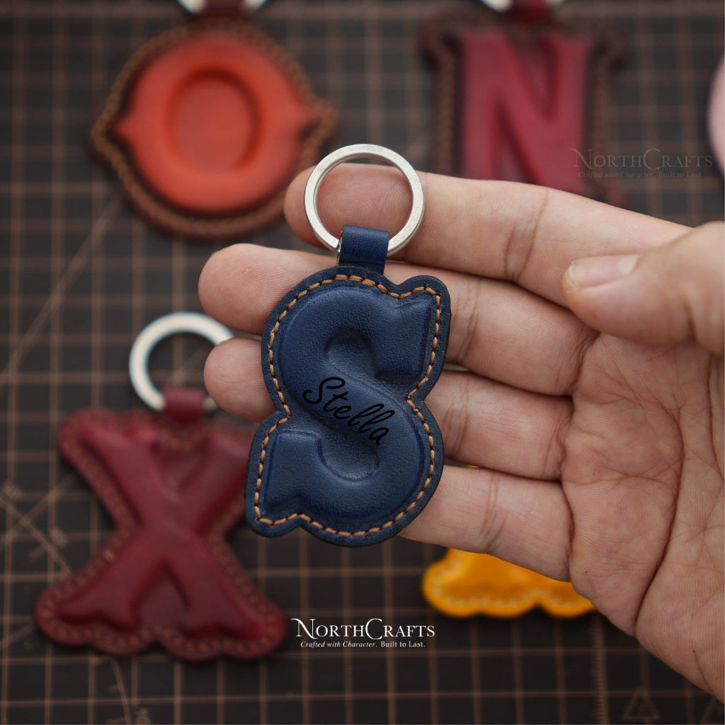 Leather Initial Charm Keychain – Personalized Handmade – NorthCrafts | NorthCrafts