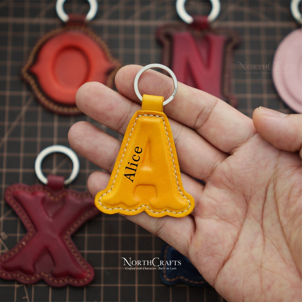 Leather Initial Charm Keychain – Personalized Handmade – NorthCrafts | NorthCrafts