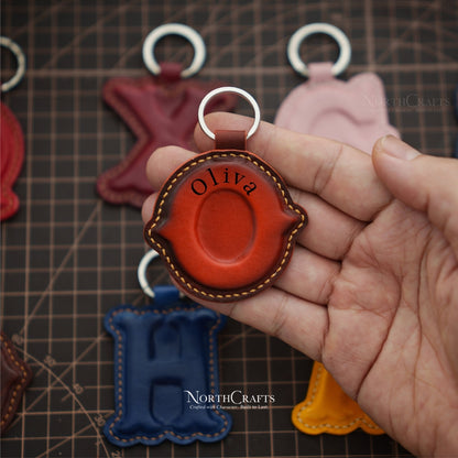Leather Initial Charm Keychain – Personalized Handmade – NorthCrafts | NorthCrafts