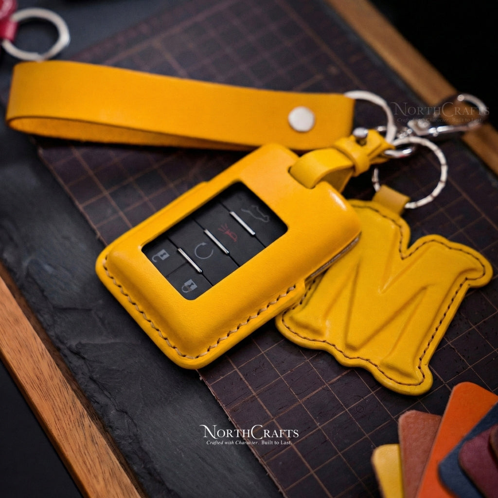 Leather Key Fob Cover for Cadillac Escalade DTS STS CTS SRX XTS ATS Premium | NorthCrafts