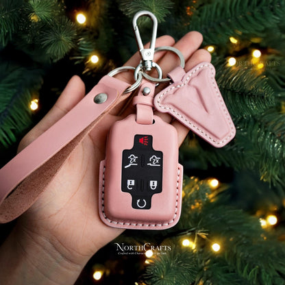 Leather Key Fob Cover for Yukon, Sierra, Canyon, Tahoe, Suburban, Silverado & Colorado – Personalized Handmade – NorthCrafts | NorthCrafts
