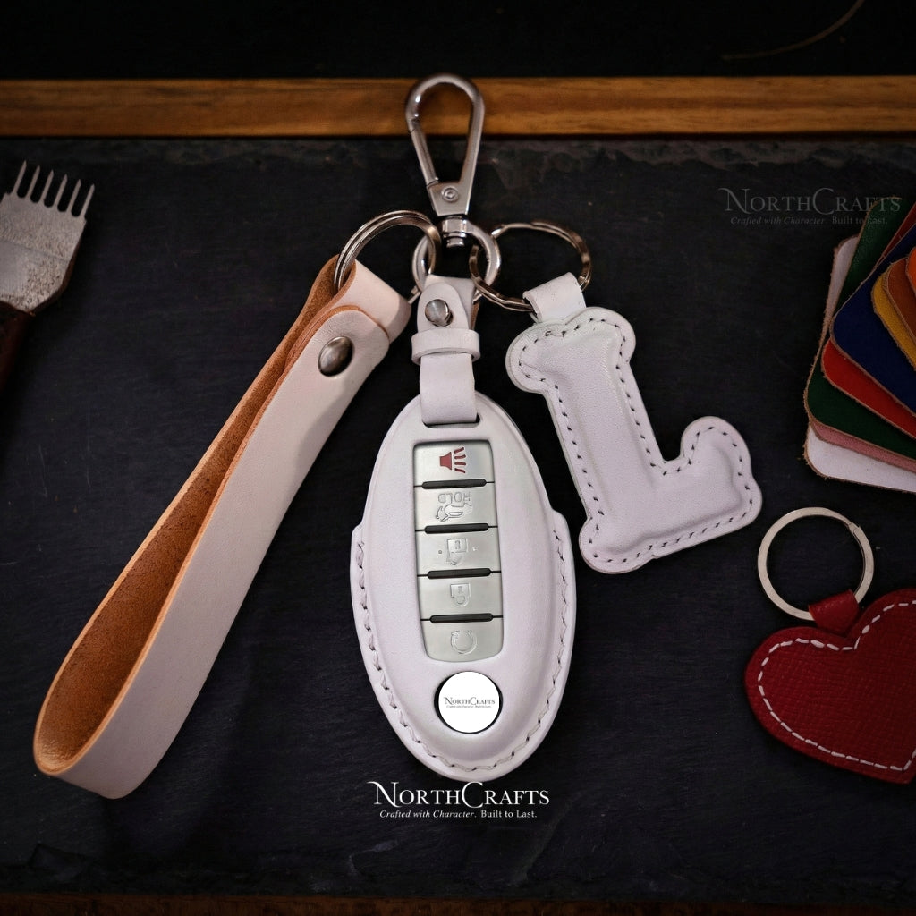 Leather Key Fob Cover for Nissan Altima, Maxima, Murano, Rogue, Sentra, 370Z & Pathfinder – Personalized Handmade – NorthCrafts | NorthCrafts
