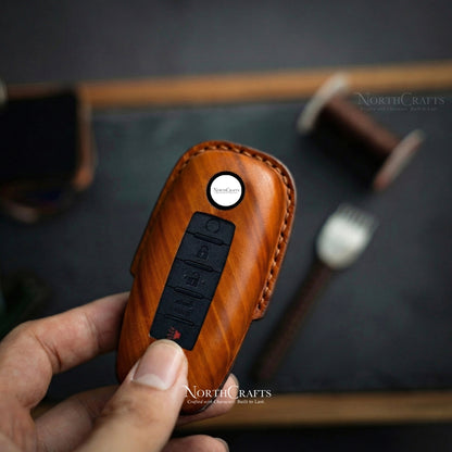 Leather Key Fob Cover for Nissan Ariya, Pathfinder, Kicks, X-Trail, Rogue (8th Gen) & Teana (2023–2024) – Personalized Handmade – NorthCrafts | NorthCrafts