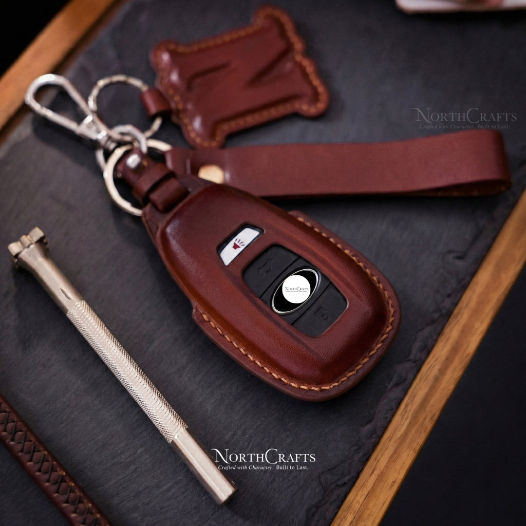 Leather Key Fob Cover for Subaru Forester, Impreza, Outback, WRX, BRZ, XV Crosstrek & Ascent – Personalized Handmade – NorthCrafts | NorthCrafts