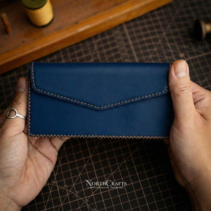 Blue Leather Phone Holster with Belt Loop for iPhone 15 Series, iPhone 16 Series & iPhone 17 Series – Personalized Handmade – NorthCrafts | NorthCrafts