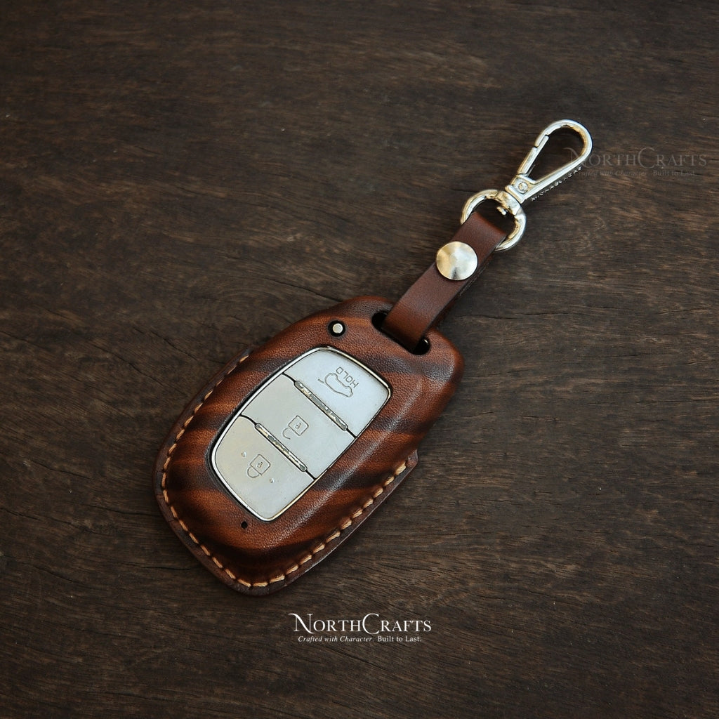 Brown Leather Key Fob Cover for Hyundai Tucson, Sonata, Elantra & Santa Fe – Personalized Handmade – NorthCrafts | NorthCrafts