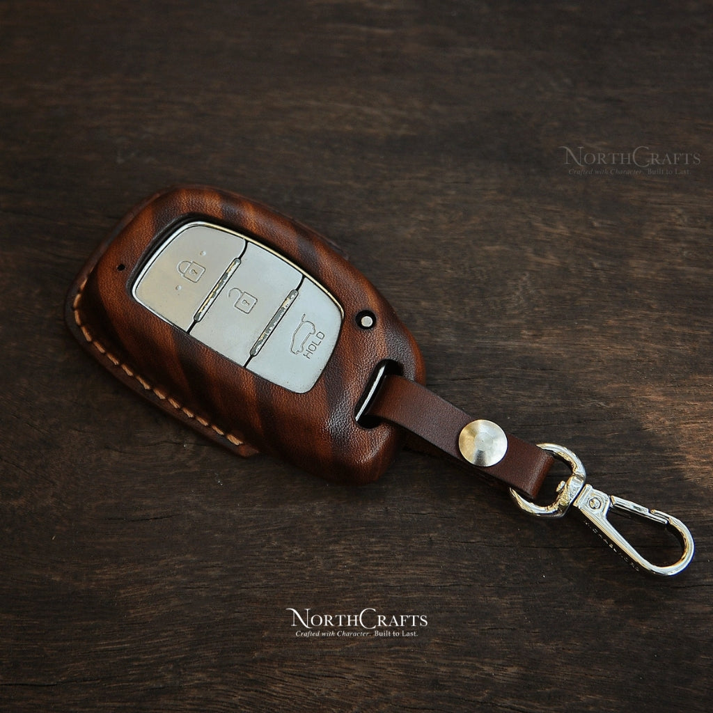 Brown Leather Key Fob Cover for Hyundai Tucson, Sonata, Elantra & Santa Fe – Personalized Handmade – NorthCrafts | NorthCrafts