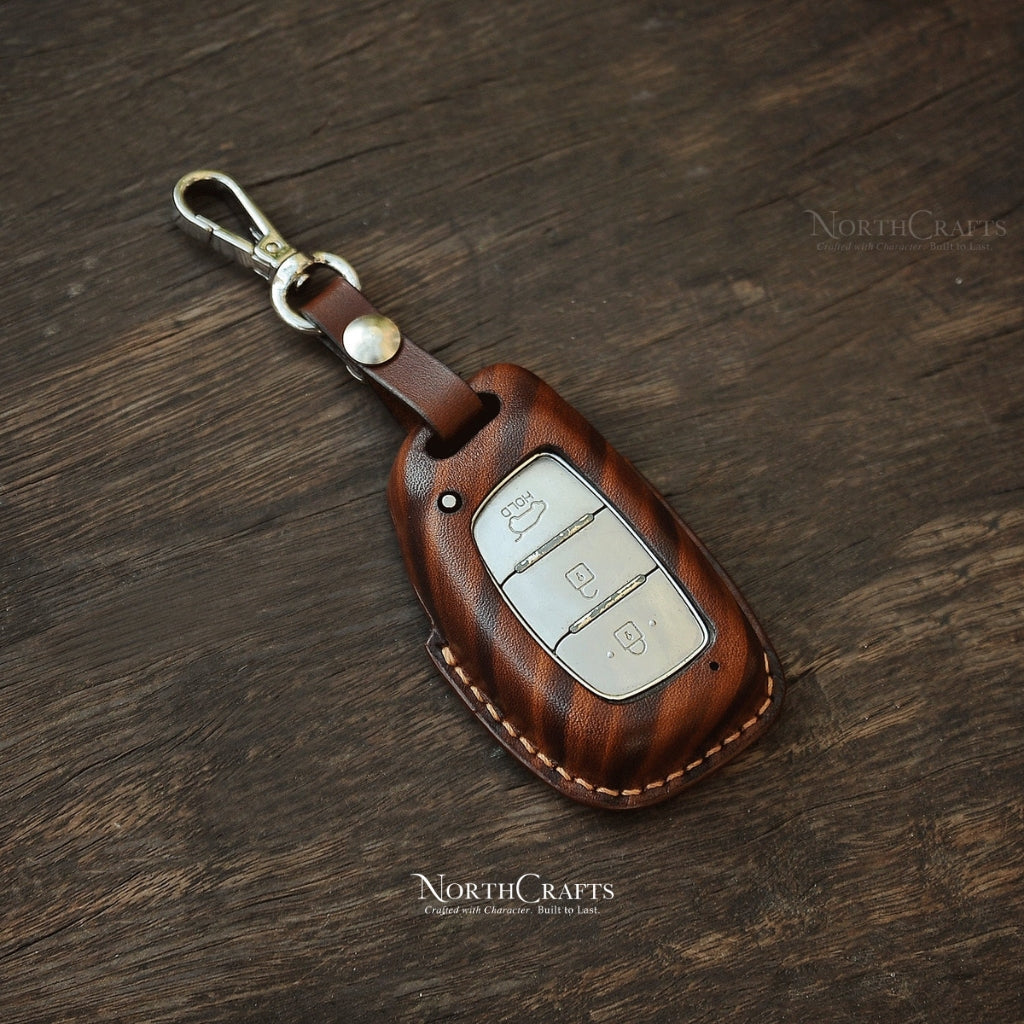 Brown Leather Key Fob Cover for Hyundai Tucson, Sonata, Elantra & Santa Fe – Personalized Handmade – NorthCrafts | NorthCrafts
