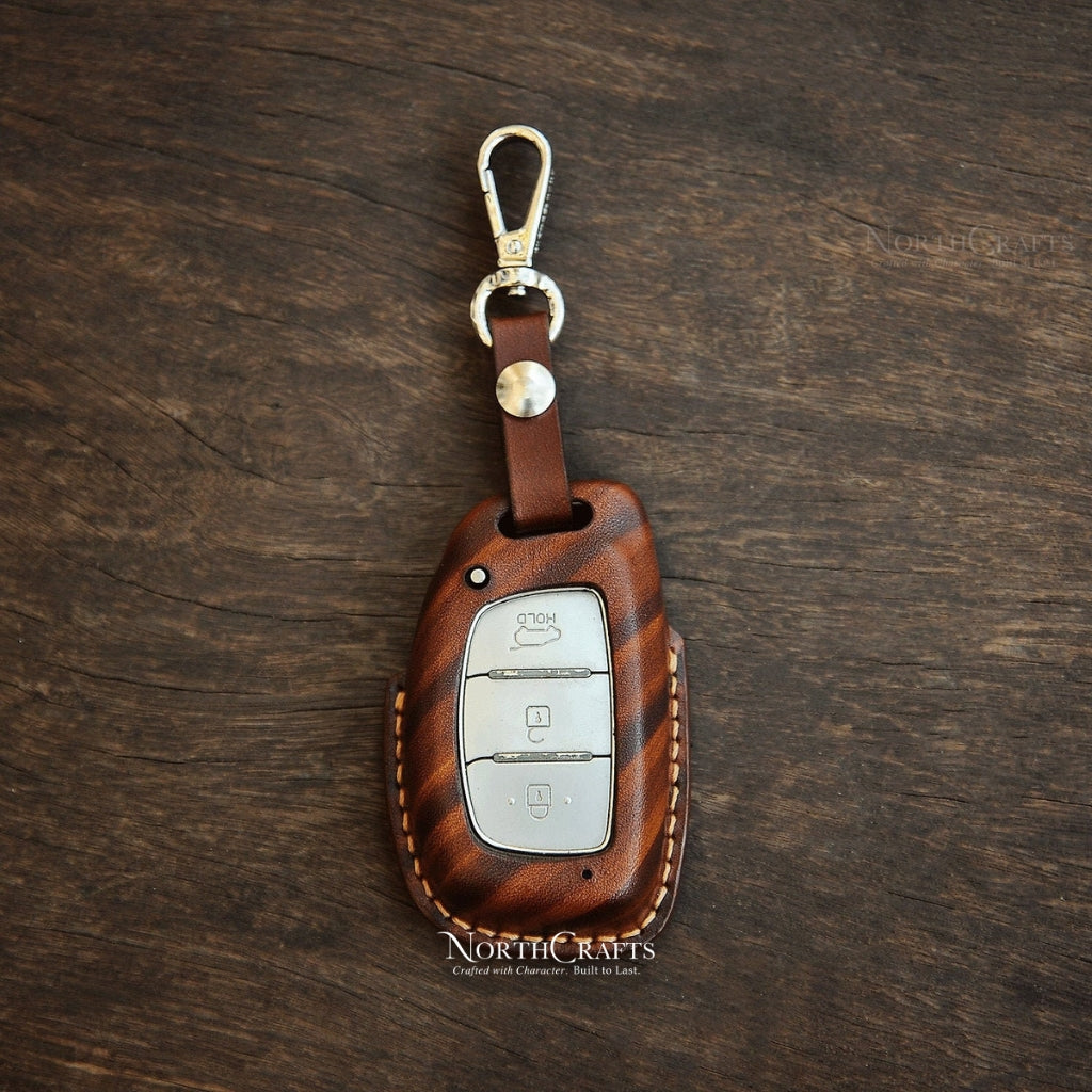Brown Leather Key Fob Cover for Hyundai Tucson, Sonata, Elantra & Santa Fe – Personalized Handmade – NorthCrafts | NorthCrafts