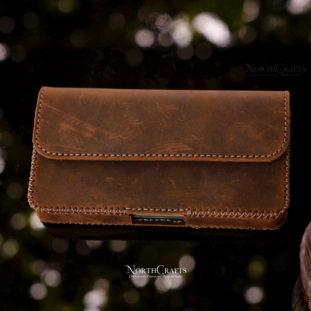 Leather Dual Phone Holster with Belt Loop for iPhone 17, 16, 15 & 14 Series – Personalized Handmade – NorthCrafts | NorthCrafts