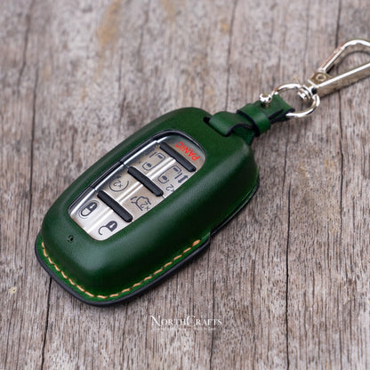 Leather Key Fob Cover for Chrysler Voyager & Pacifica – Personalized Handmade – NorthCrafts | NorthCrafts