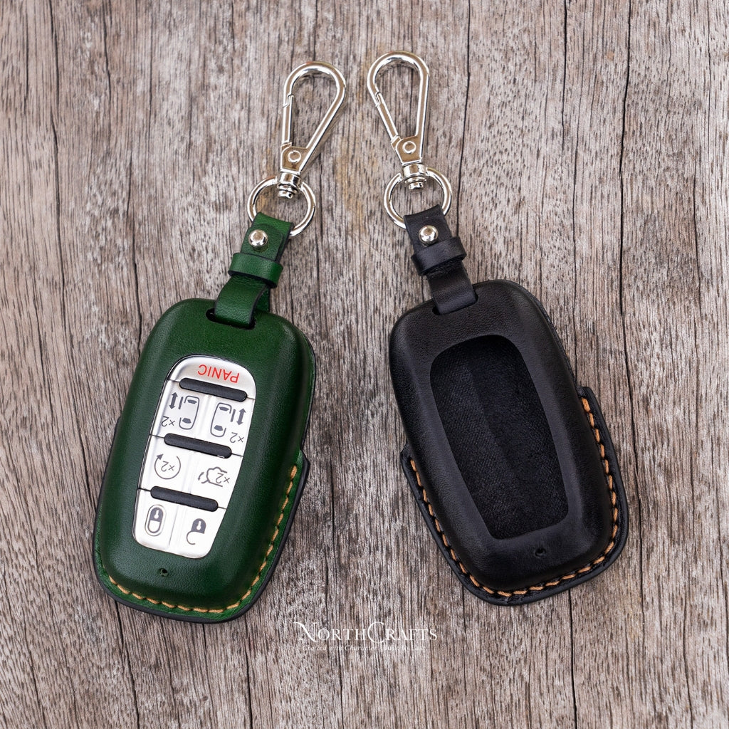 Leather Key Fob Cover for Chrysler Voyager & Pacifica – Personalized Handmade – NorthCrafts | NorthCrafts