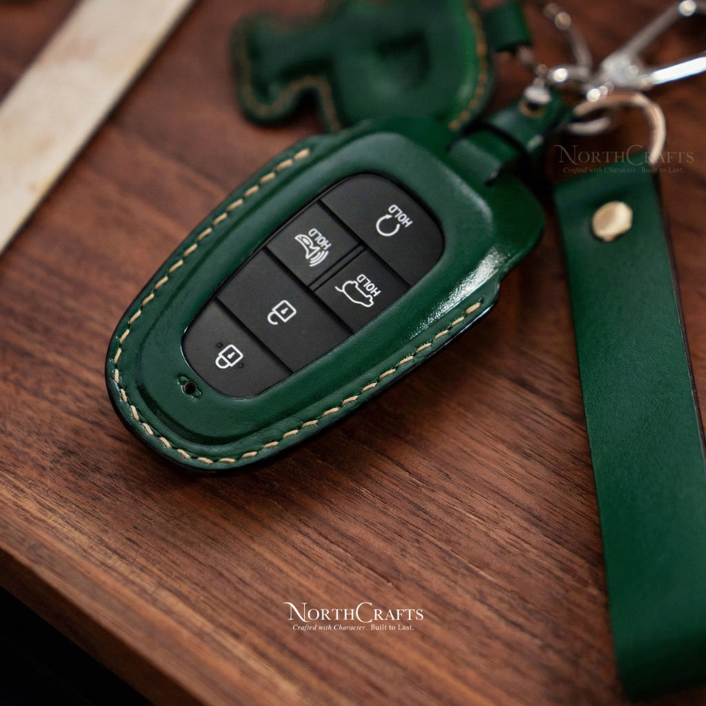 Leather Key Fob Cover for Hyundai Sonata, Nexo, Santa Fe & Tucson – Personalized Handmade – NorthCrafts | NorthCrafts