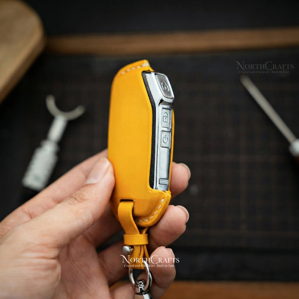 Leather Key Fob Cover for Kia Forte, Seltos, Soul, Sportage, Sorento, Cerato, Telluride, K5 & Niro – Personalized Handmade – NorthCrafts | NorthCrafts