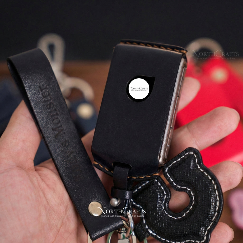 Leather Key Fob Cover for Volvo XC90, XC70, S60, S80, S90, C30, V70 & V90 – Personalized Handmade – NorthCrafts | NorthCrafts