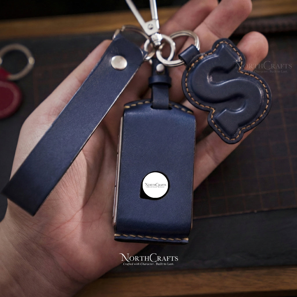 Leather Key Fob Cover for Volvo XC90, XC70, S60, S80, S90, C30, V70 & V90 – Personalized Handmade – NorthCrafts | NorthCrafts