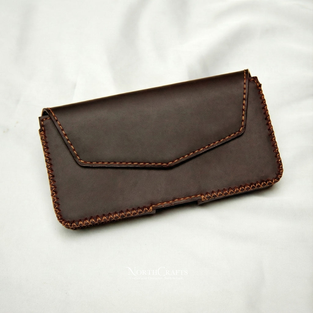 Leather Phone Case with Belt Loop for iPhone 15 Series, iPhone 16 Series & iPhone 17 Series – Personalized Handmade – NorthCrafts | NorthCrafts