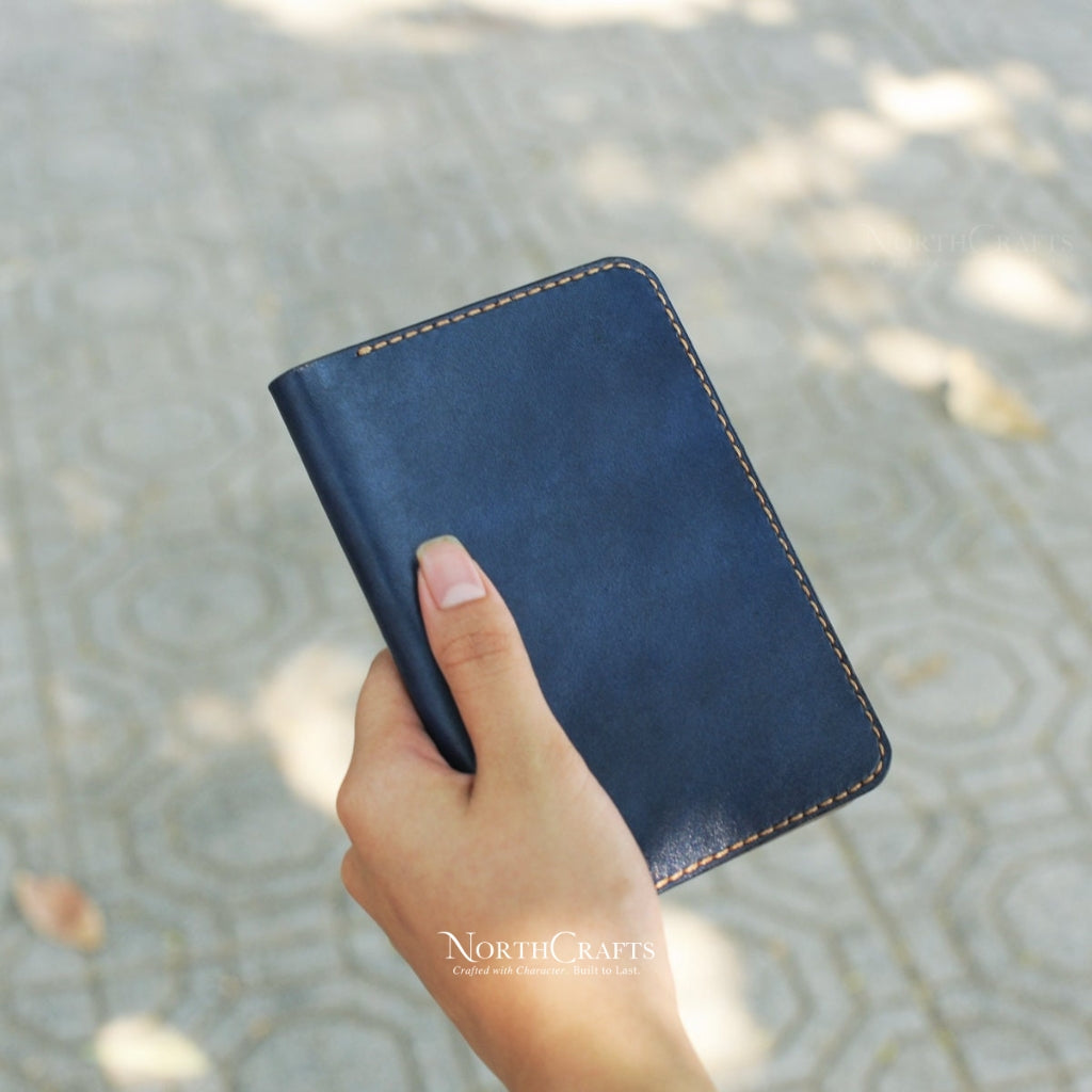 Minimal Leather Passport Cover with Card Holder – Personalized Handmade – NorthCrafts | NorthCrafts